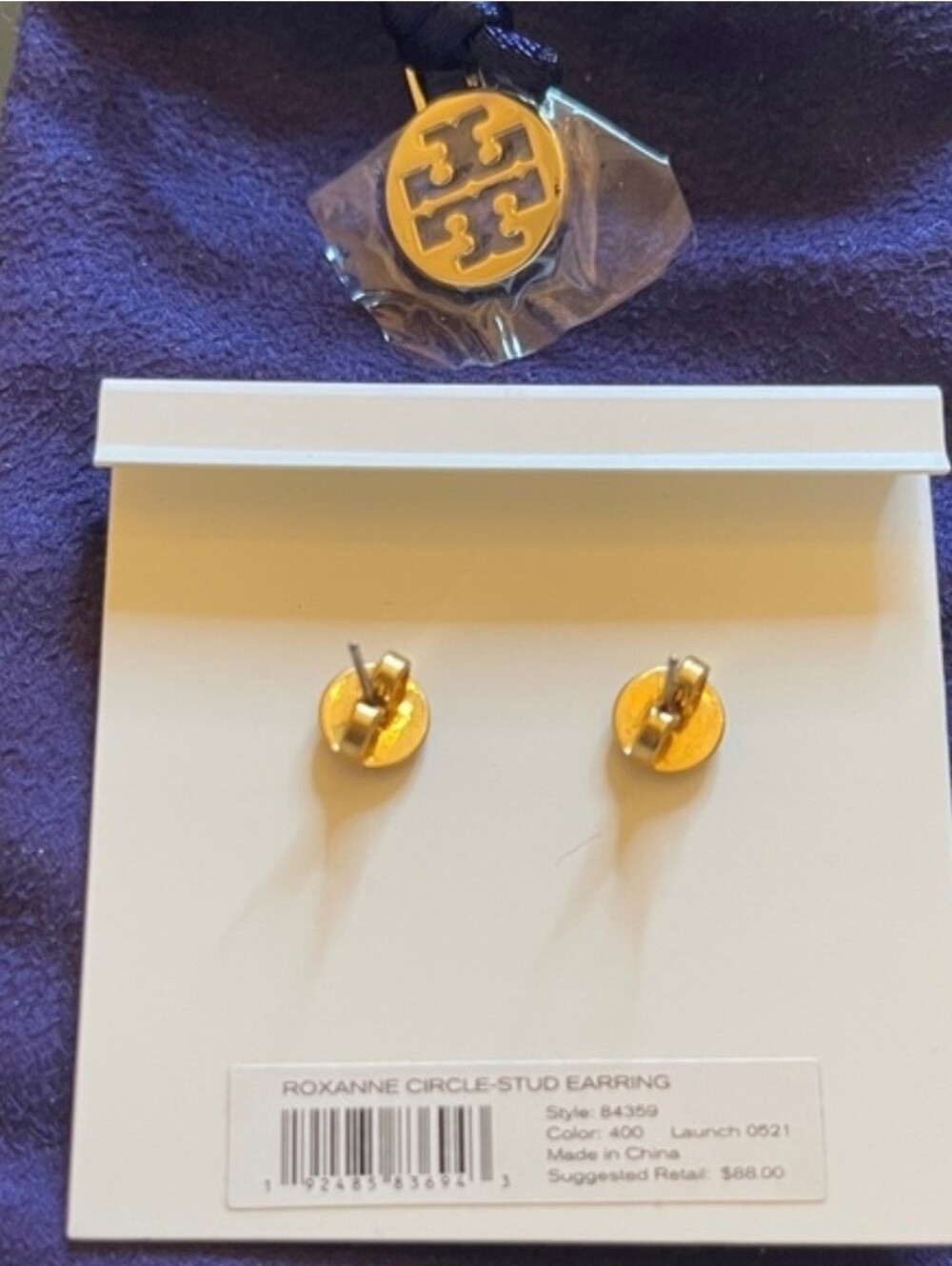 NWT Tory Burch Roxanne Circle Stud Earrings in Navy enamel with gold-tone logo - Picture 4 of 4